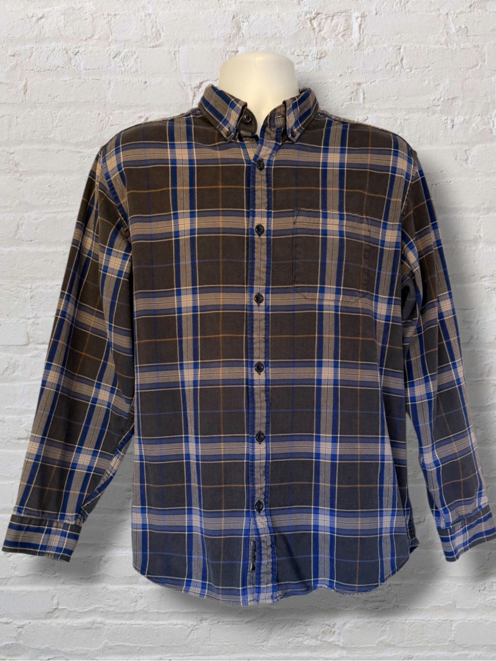 Eddie Bauer Men’s Plaid Flannel Shirt Large Relaxed Fit Brown Blue Button Down